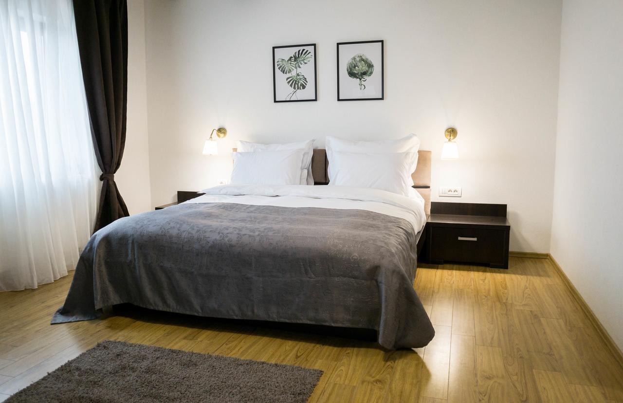 Nest Drobeta Turnu Severin Exterior foto