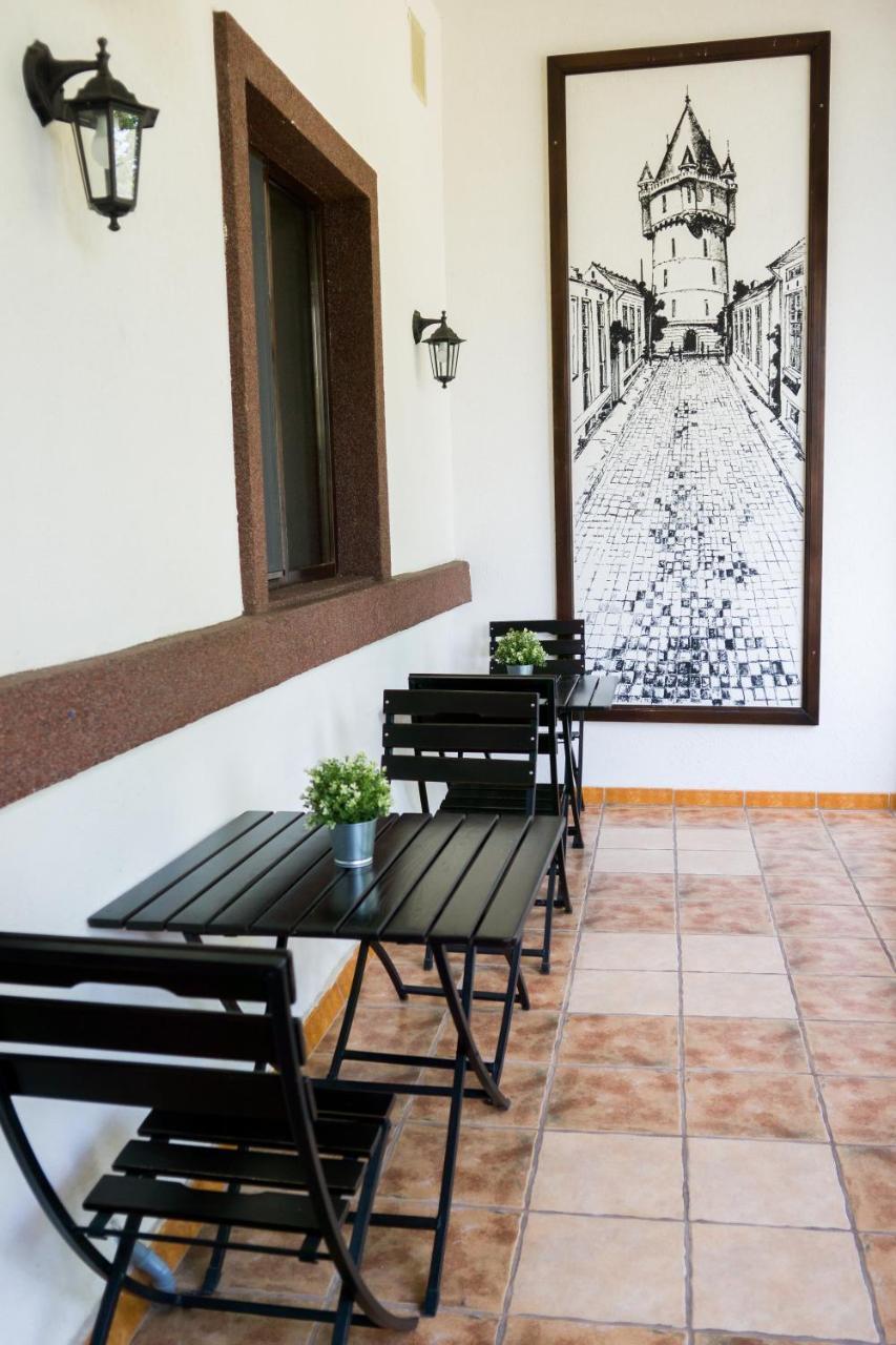 Nest Drobeta Turnu Severin Exterior foto