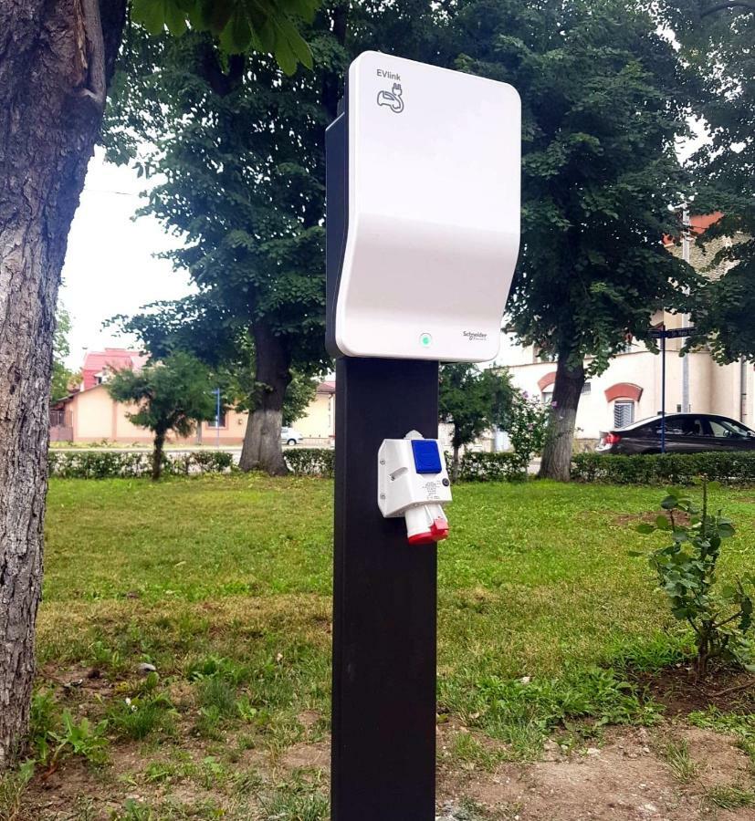 Nest Drobeta Turnu Severin Exterior foto